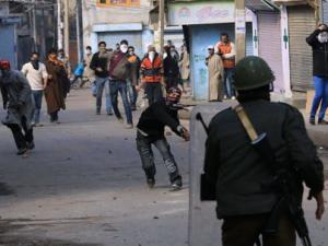 Conflict Drives Kashmiris to Suicide